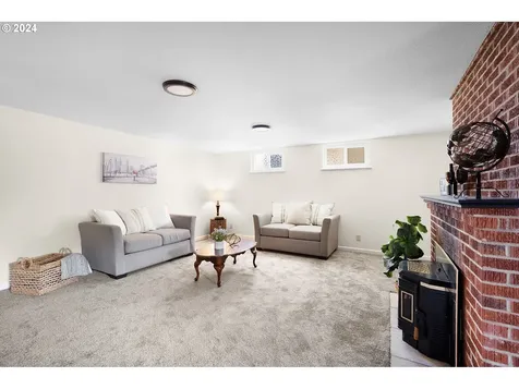 2317 Ocean Beach Highway Longview WA 98632