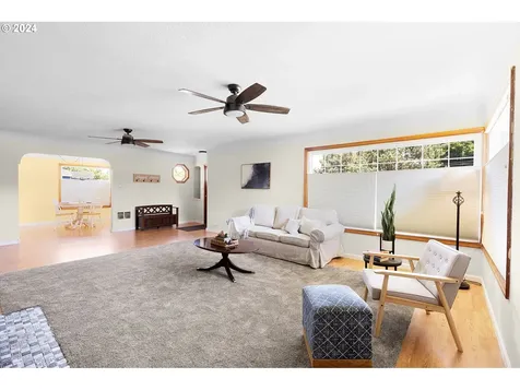 2317 Ocean Beach Highway Longview WA 98632