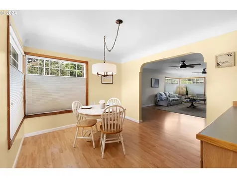 2317 Ocean Beach Highway Longview WA 98632