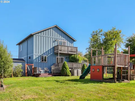 221 N Main Avenue Warrenton OR 97146