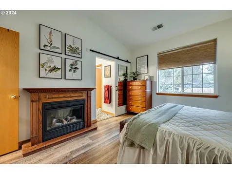 1400 NE 92nd Avenue Vancouver WA 98664