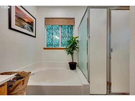 1400 NE 92nd Avenue Vancouver WA 98664