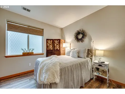 1400 NE 92nd Avenue Vancouver WA 98664
