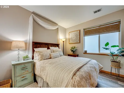 1400 NE 92nd Avenue Vancouver WA 98664