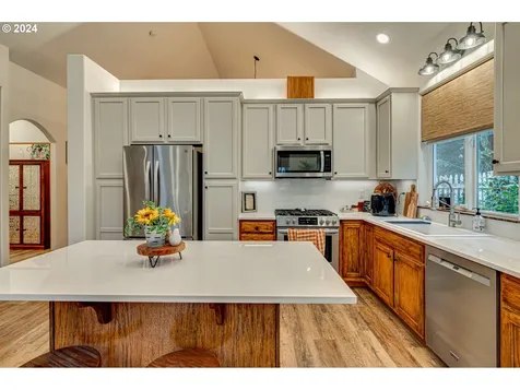 1400 NE 92nd Avenue Vancouver WA 98664