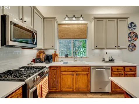 1400 NE 92nd Avenue Vancouver WA 98664