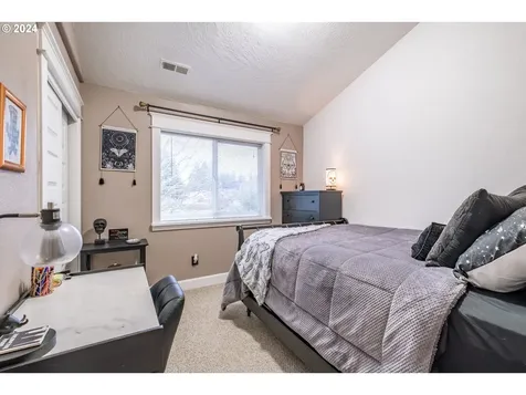 4944 Mimosa Circle Sweet Home OR 97386