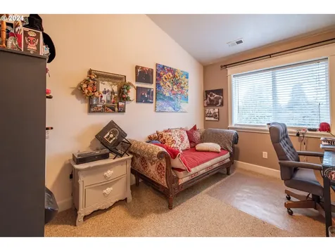 4944 Mimosa Circle Sweet Home OR 97386