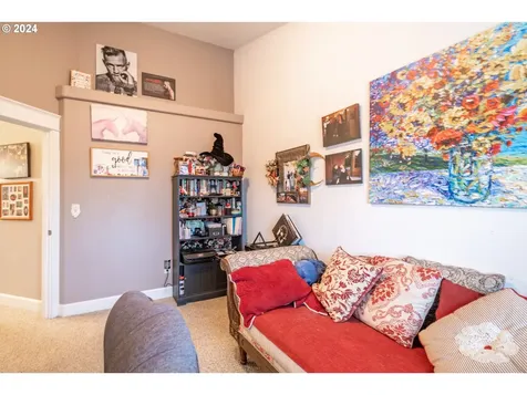 4944 Mimosa Circle Sweet Home OR 97386