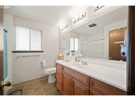 12216 Ne 76th Street Vancouver WA 98682