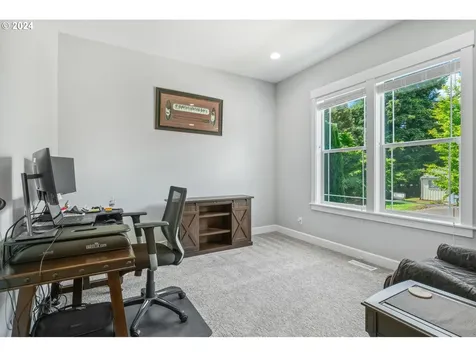 198 Ne Kalahari Ridge Avenue Hillsboro OR 97124