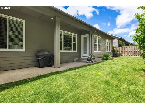 198 Ne Kalahari Ridge Avenue Hillsboro OR 97124
