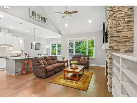 198 Ne Kalahari Ridge Avenue Hillsboro OR 97124