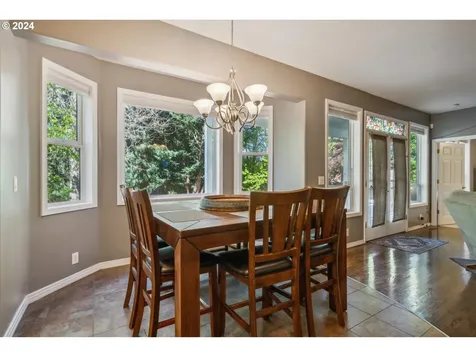 477 Se 70th Avenue Hillsboro OR 97123
