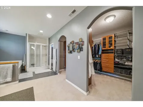 477 Se 70th Avenue Hillsboro OR 97123
