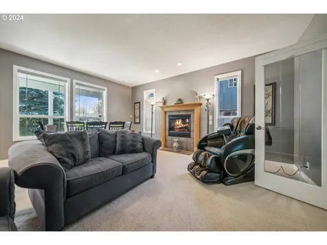 477 Se 70th Avenue Hillsboro OR 97123