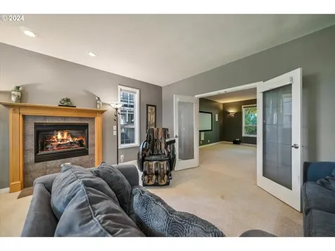 477 Se 70th Avenue Hillsboro OR 97123