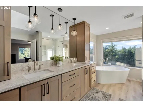 14301 SE Aldridge Road Happy Valley OR 97086