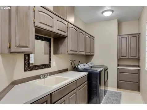 14301 SE Aldridge Road Happy Valley OR 97086