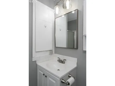 687 SE 35th Avenue Hillsboro OR 97123