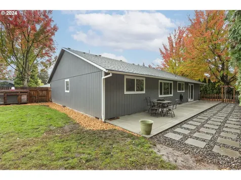 687 SE 35th Avenue Hillsboro OR 97123