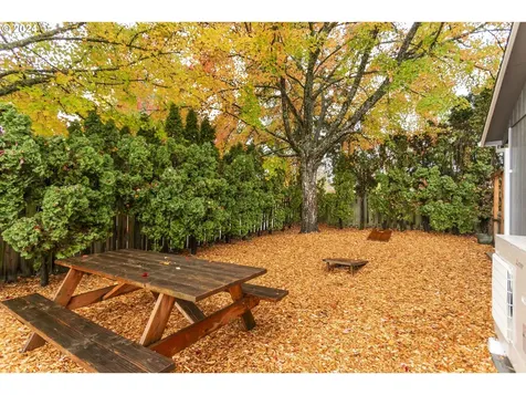 687 SE 35th Avenue Hillsboro OR 97123