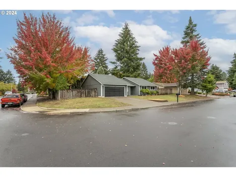 687 SE 35th Avenue Hillsboro OR 97123