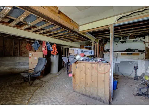 1516 Southwest Boulevard Coos Bay OR 97420