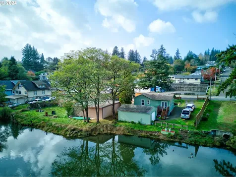 1516 Southwest Boulevard Coos Bay OR 97420