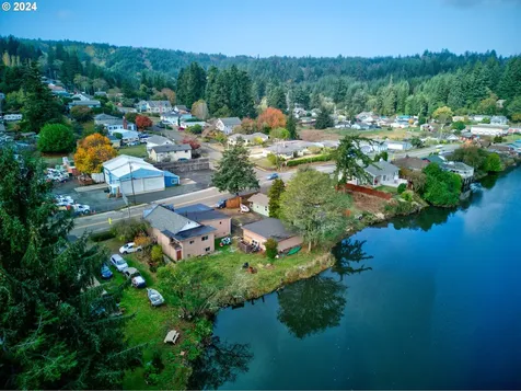 1516 Southwest Boulevard Coos Bay OR 97420