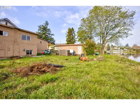 1516 Southwest Boulevard Coos Bay OR 97420