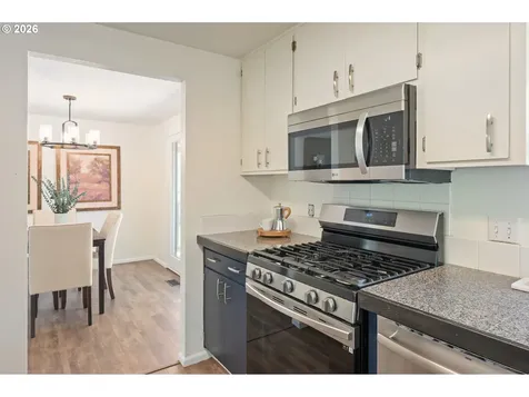 3665 Thames Street Eugene OR 97405