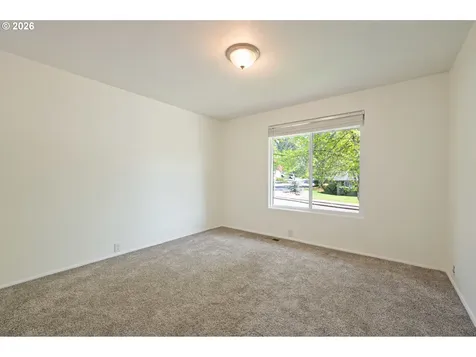3665 Thames Street Eugene OR 97405