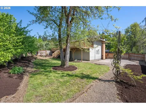 3665 Thames Street Eugene OR 97405