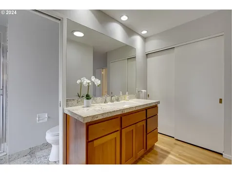 23 Tanglewood Drive Lake Oswego OR 97035