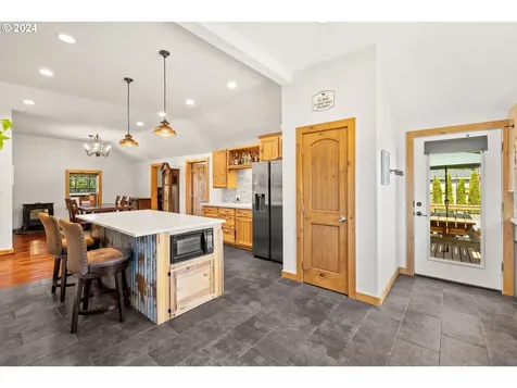 34858 S Dickey Prairie Road Molalla OR 97038