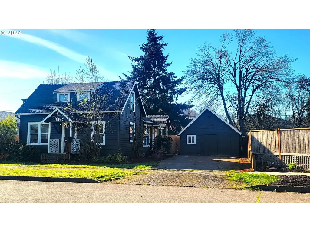 1029 A Street Springfield OR 97477
