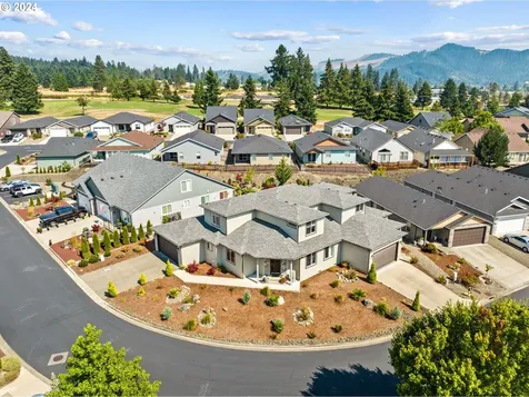 556 Fairway Estates Drive Sutherlin OR 97479