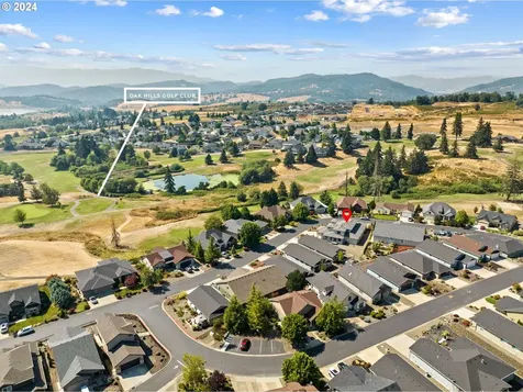 556 Fairway Estates Drive Sutherlin OR 97479