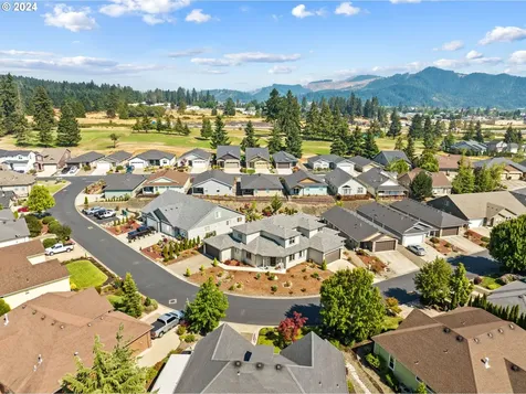 556 Fairway Estates Drive Sutherlin OR 97479