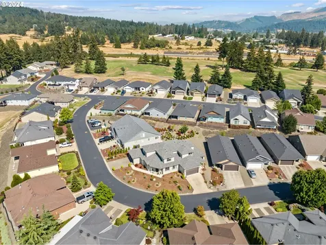 556 Fairway Estates Drive Sutherlin OR 97479