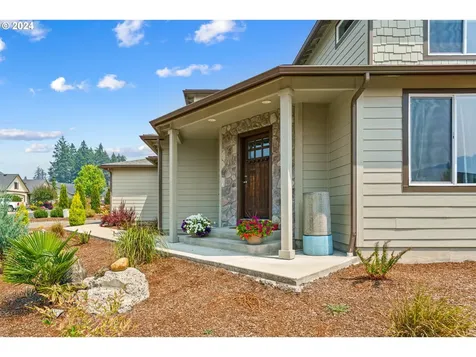 556 Fairway Estates Drive Sutherlin OR 97479