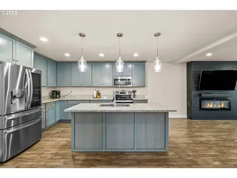 556 Fairway Estates Drive Sutherlin OR 97479