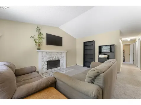 5029 Sw Coronado Street Portland OR 97219