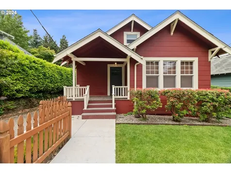 2715 Se 49th Avenue Portland OR 97206