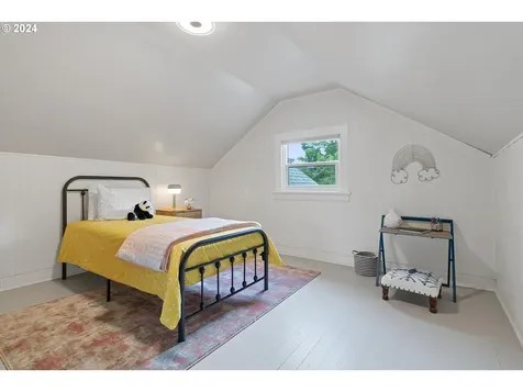 2715 Se 49th Avenue Portland OR 97206