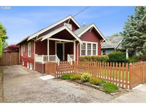 2715 Se 49th Avenue Portland OR 97206