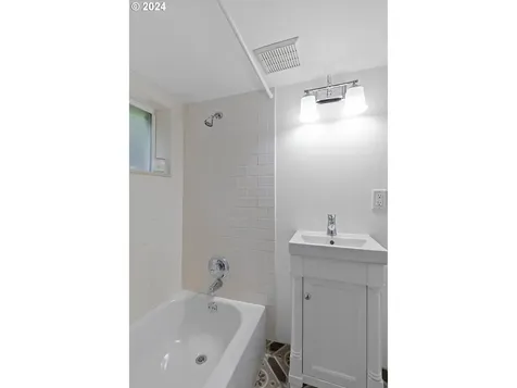 2715 Se 49th Avenue Portland OR 97206