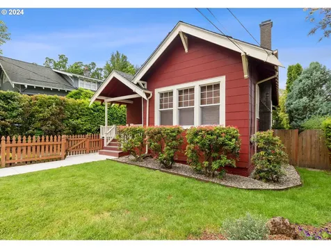 2715 Se 49th Avenue Portland OR 97206