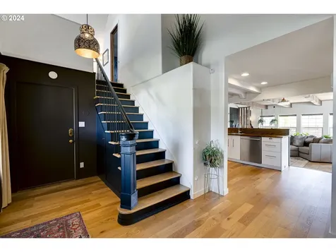 555 E Exeter Street Gladstone OR 97027